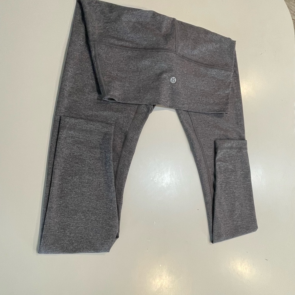 Lululemon Wunder Under 28” size 8, Heathered Black. Good condition. EUC